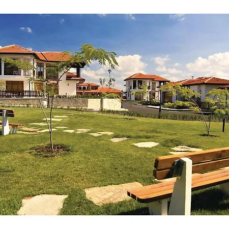 Two-bedroom In Kableshkovo Апартаменты